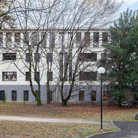 아파트 2,5 Zi Design Loft Mit Gartensitzplatz *