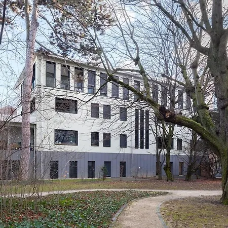 2,5 Zi Design Loft Mit Gartensitzplatz *